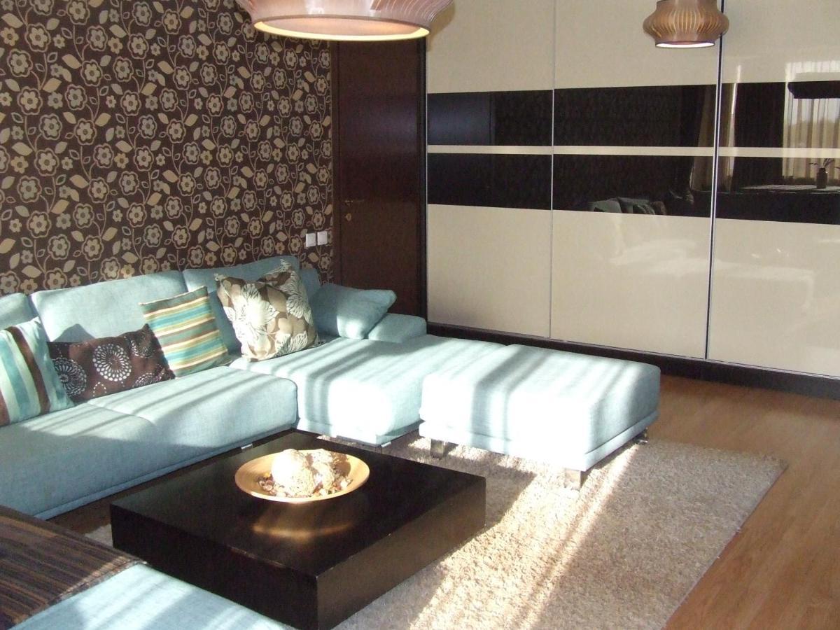 Family Retreat Politehnica Park * Bucureşti