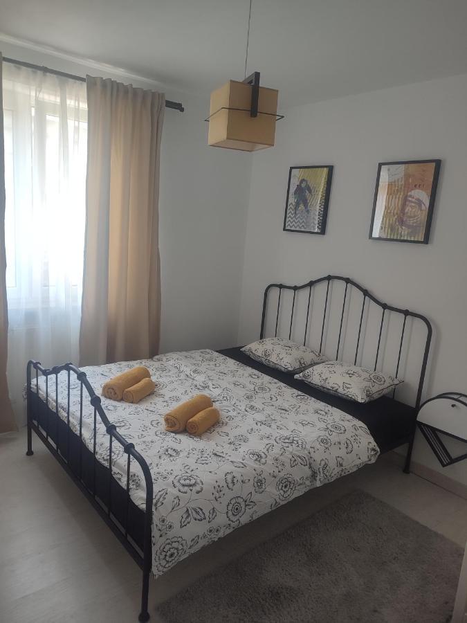 The Moon Apartament