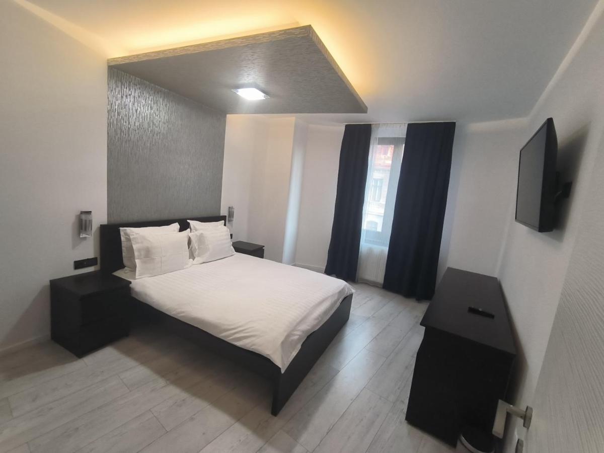 Romana Apartment *