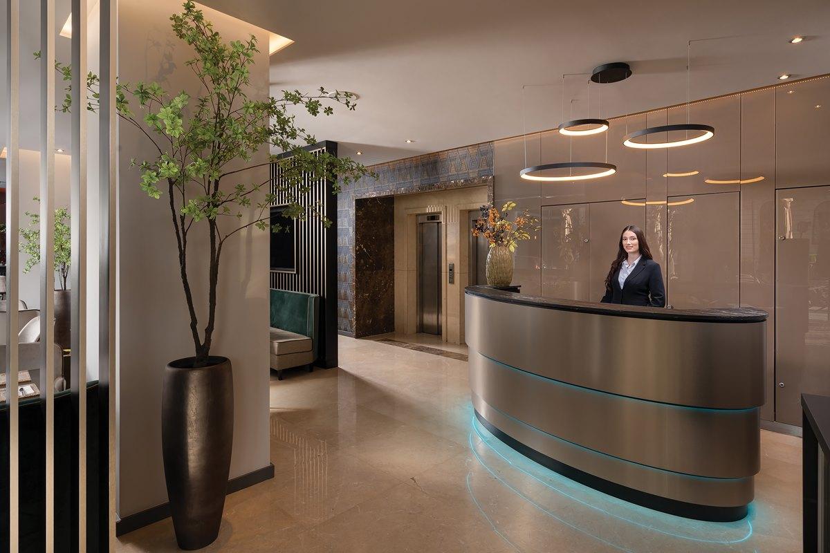 Leonardo City Center 4*