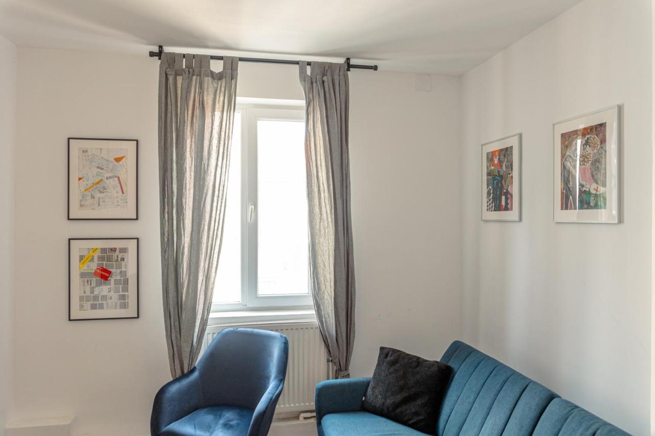 First Bucur 21 Albergue