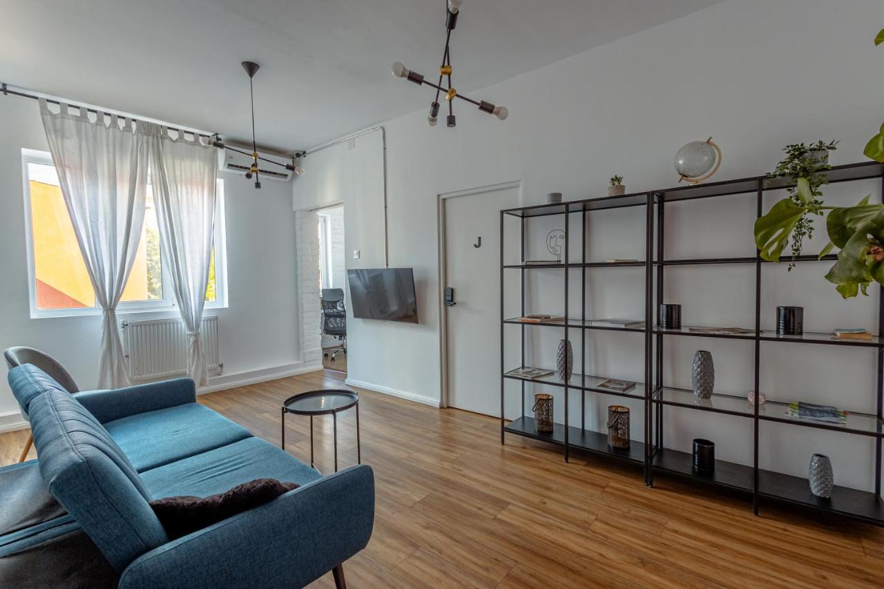 Albergue First Bucur 21