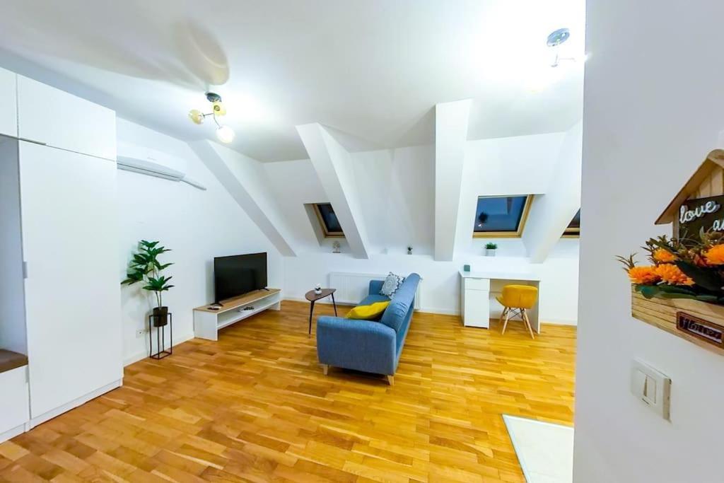 D Apartament Bucureşti