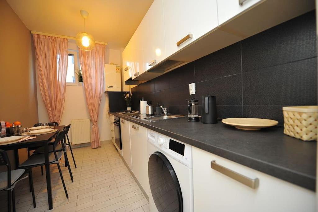 Excellent Price For A Family Or Group Of Travelers *