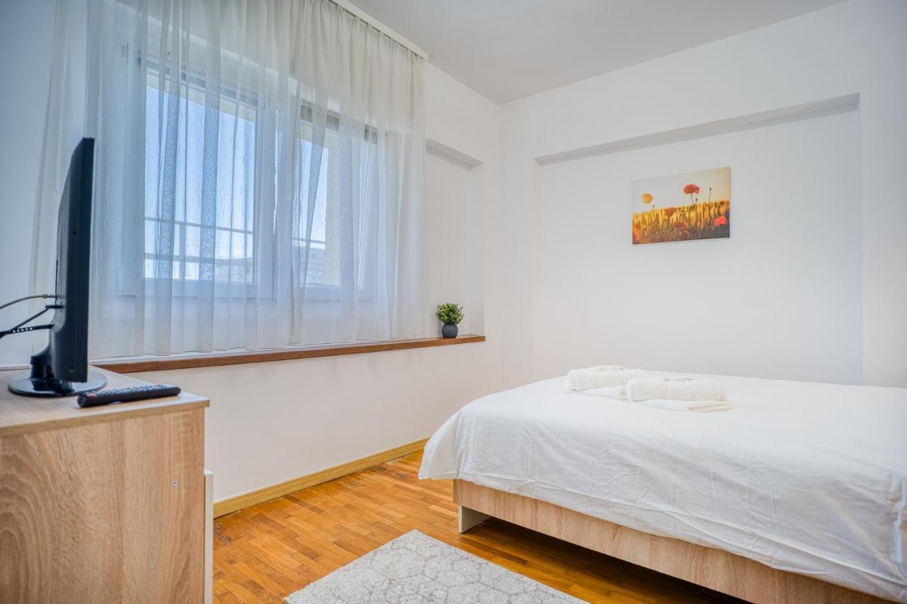 Apartment Playful Retreat - 1br Cozy