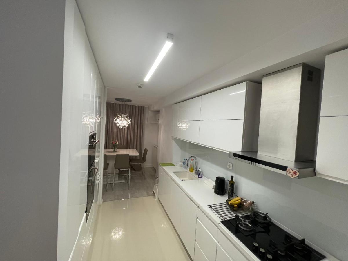 Poseidon Apartment *