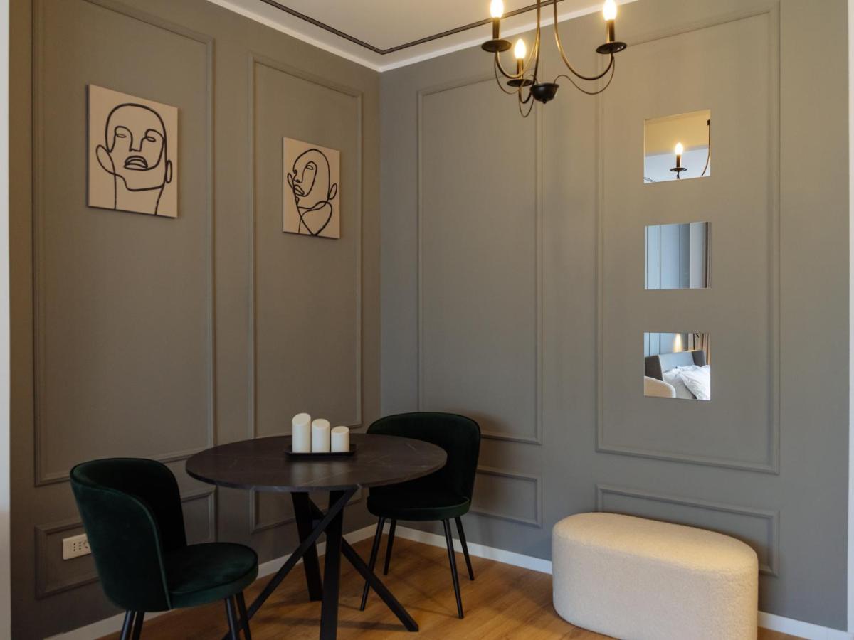Nomad In The Center Apartment Bucharest