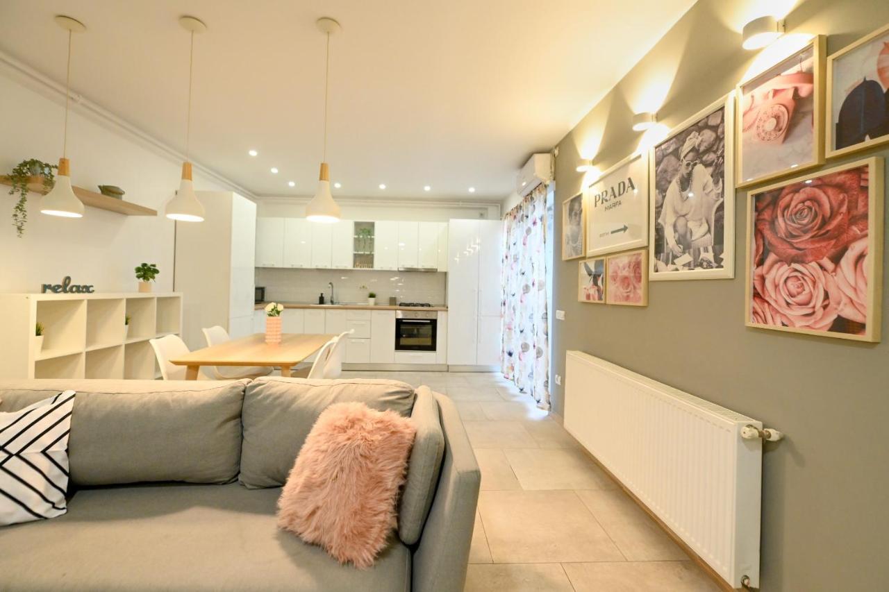 Splendid 2br With Breathtaking Views Of Casa Poporului Apartment Bucharest
