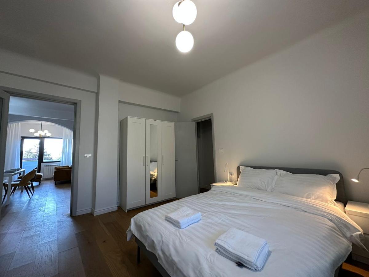 Cozy 2 Bedroom In The Center * Bucharest