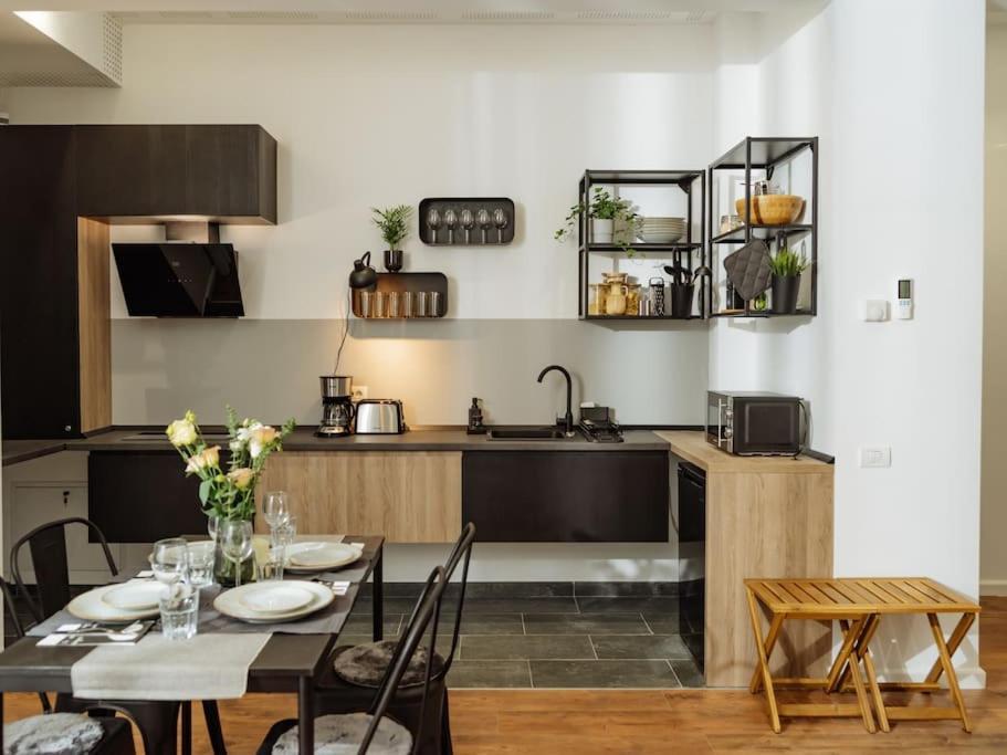 Apartamento 8 - New Building & Parking Bucareste