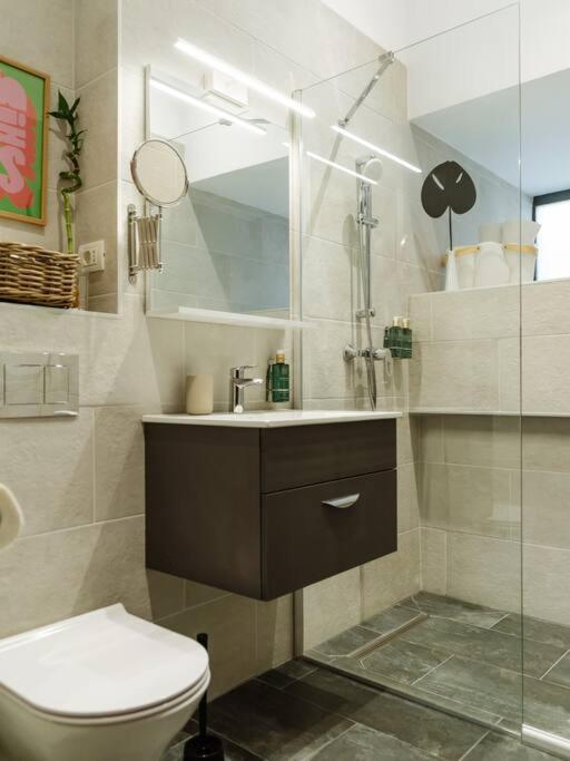 8 - New Building & Parking Apartamento *