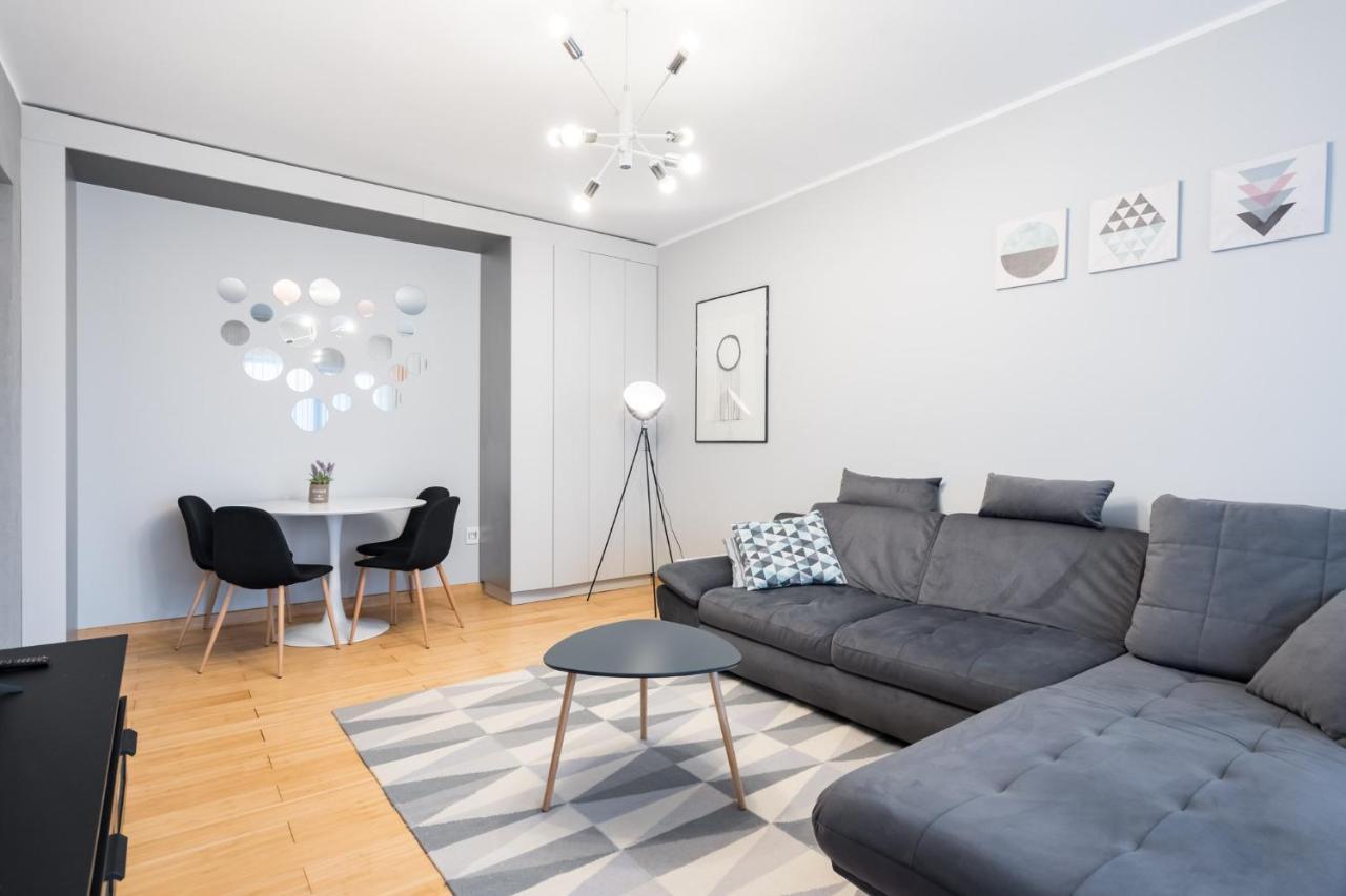 Apartment Happy Bubble I Timpuri Noi 1br 4 Ppl *