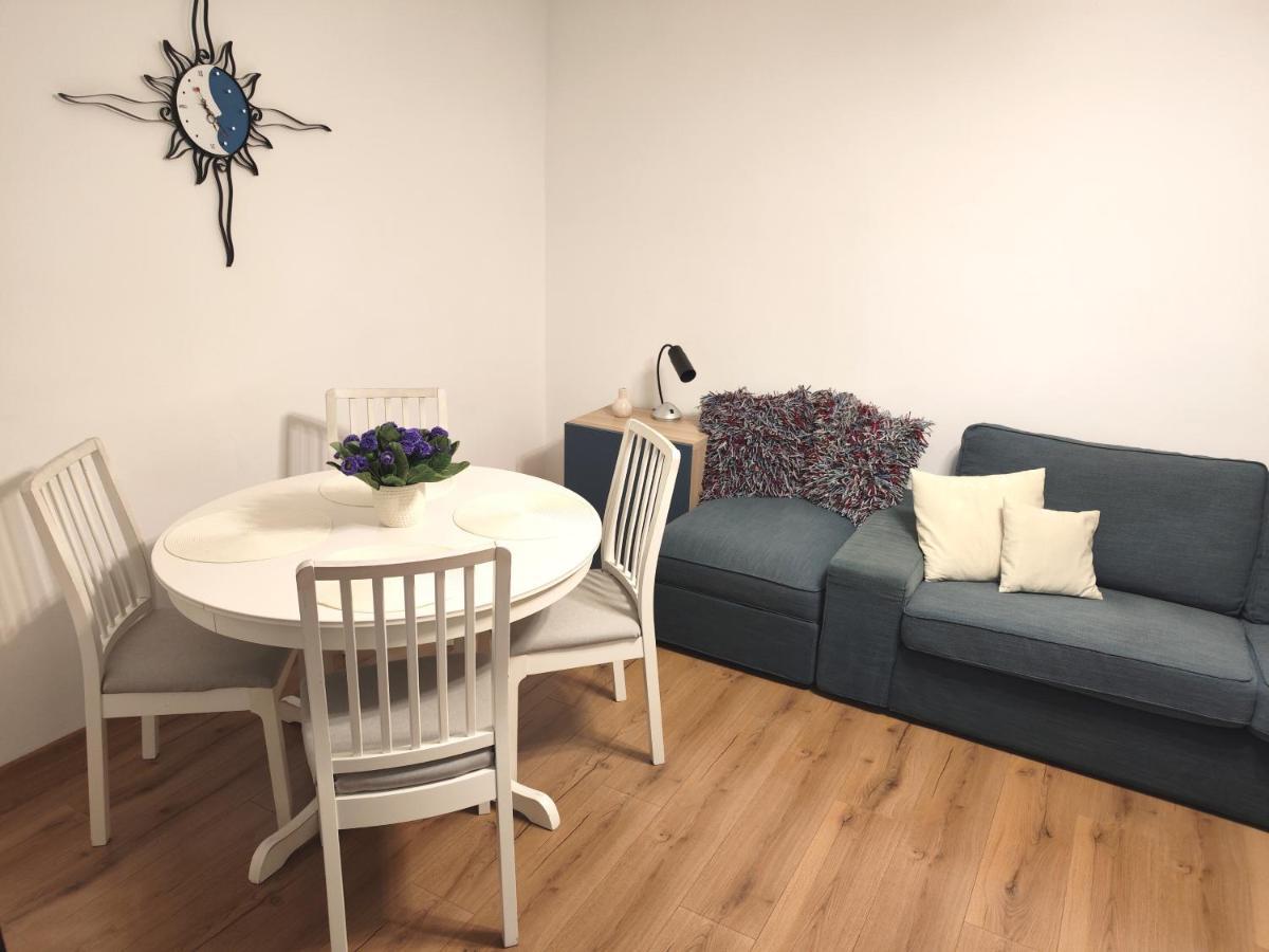 Apartamento Platinum - Cu 3 Camere, 2 Dormitoare, 2 Bai, Bucatarie Complet Utilata, 2 Balcoane Bucareste