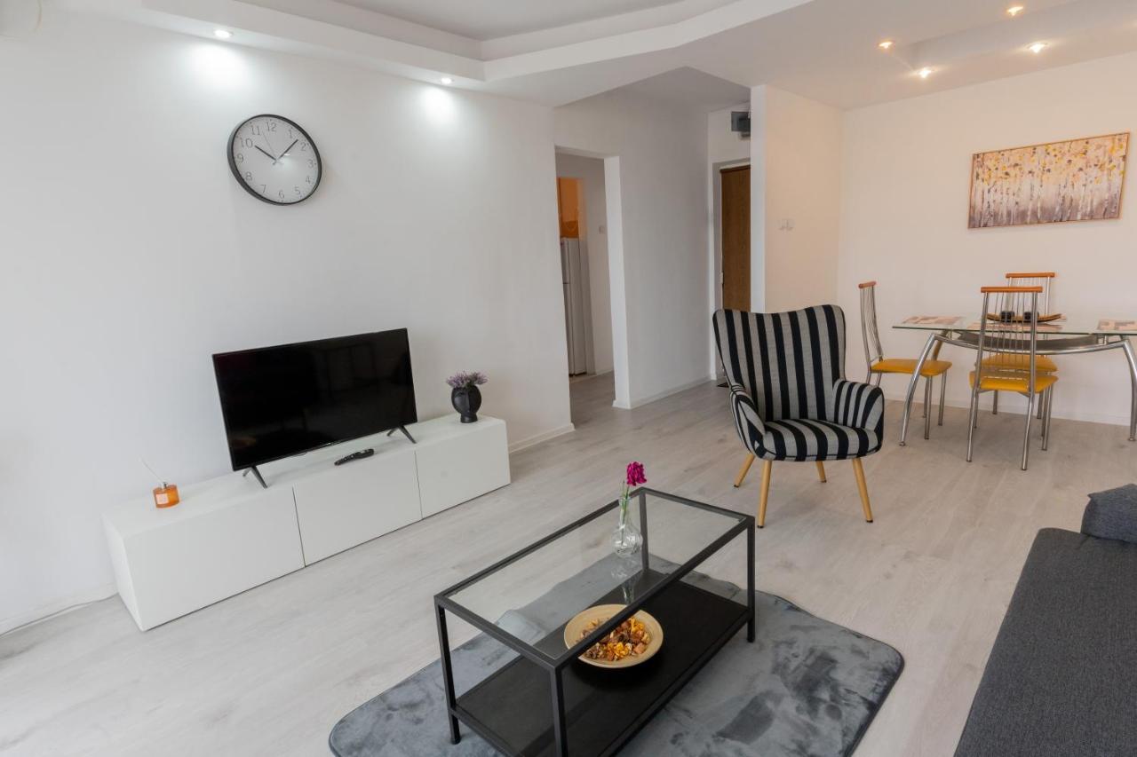 Apartment Quiet Ruby Horizon Bucharest