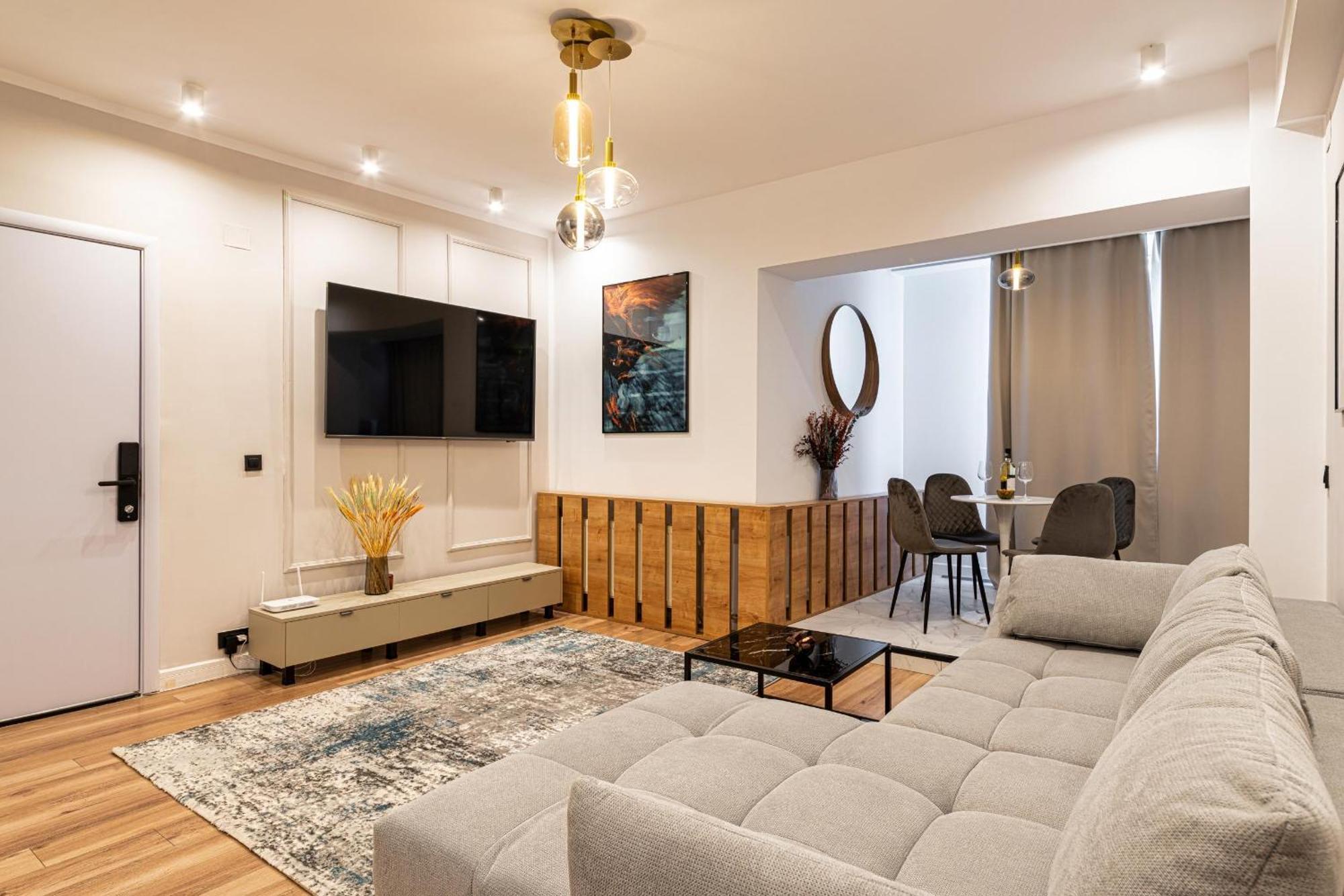 Prime Location & Cozy Comfort: Near Sala Palatului Apartamento Bucareste