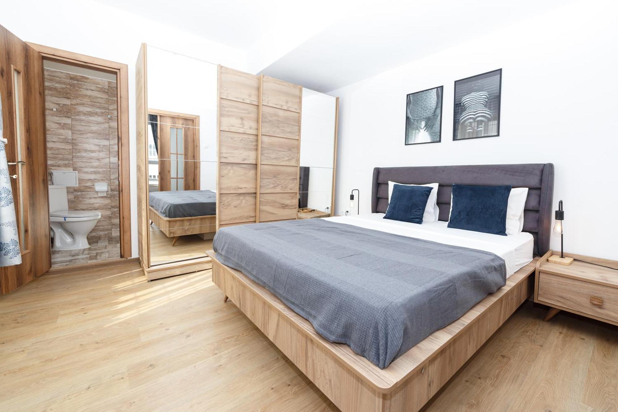 Apartment Rooftop Street Doamnei *
