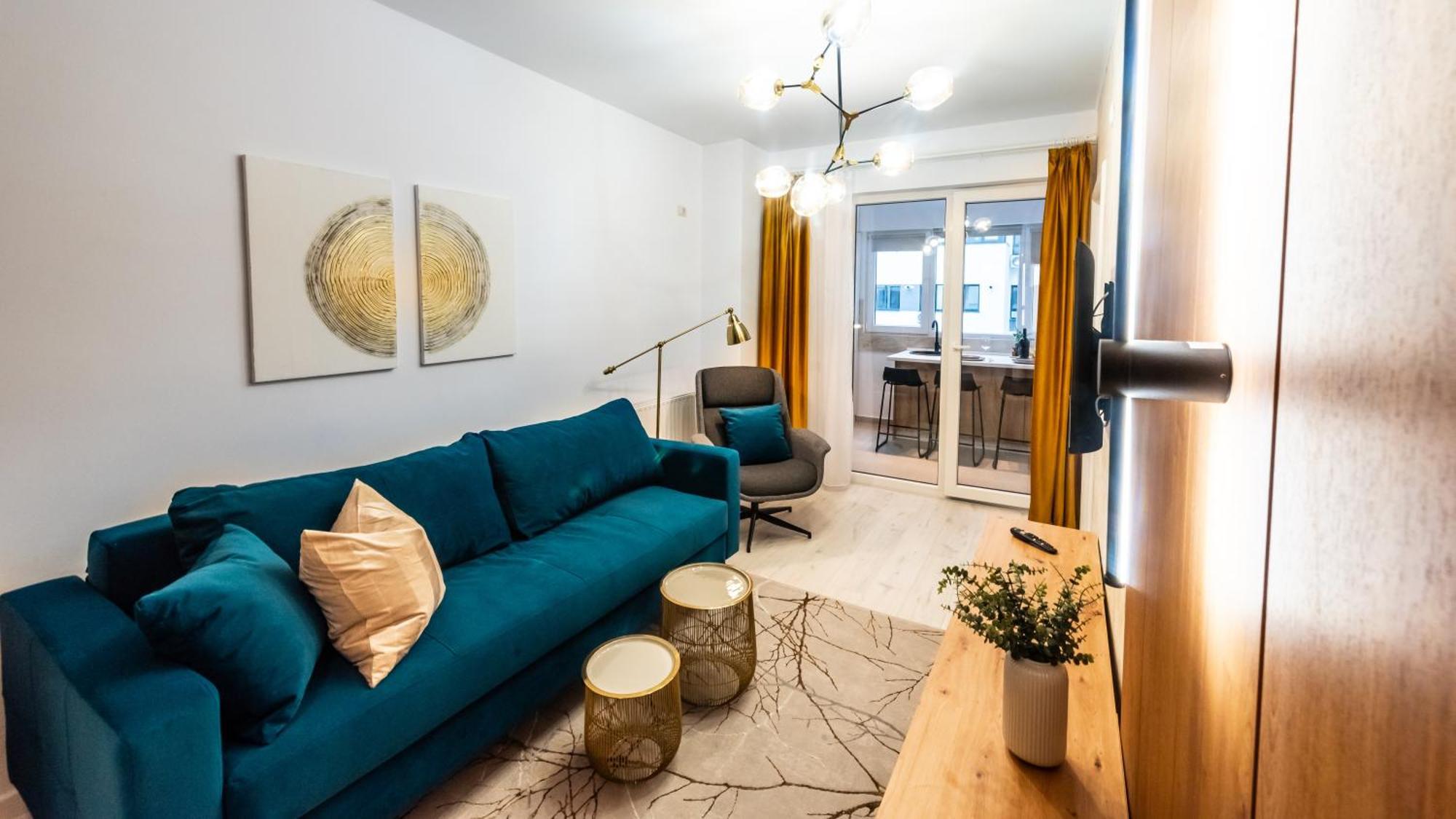 Address 811b2 Apartment *