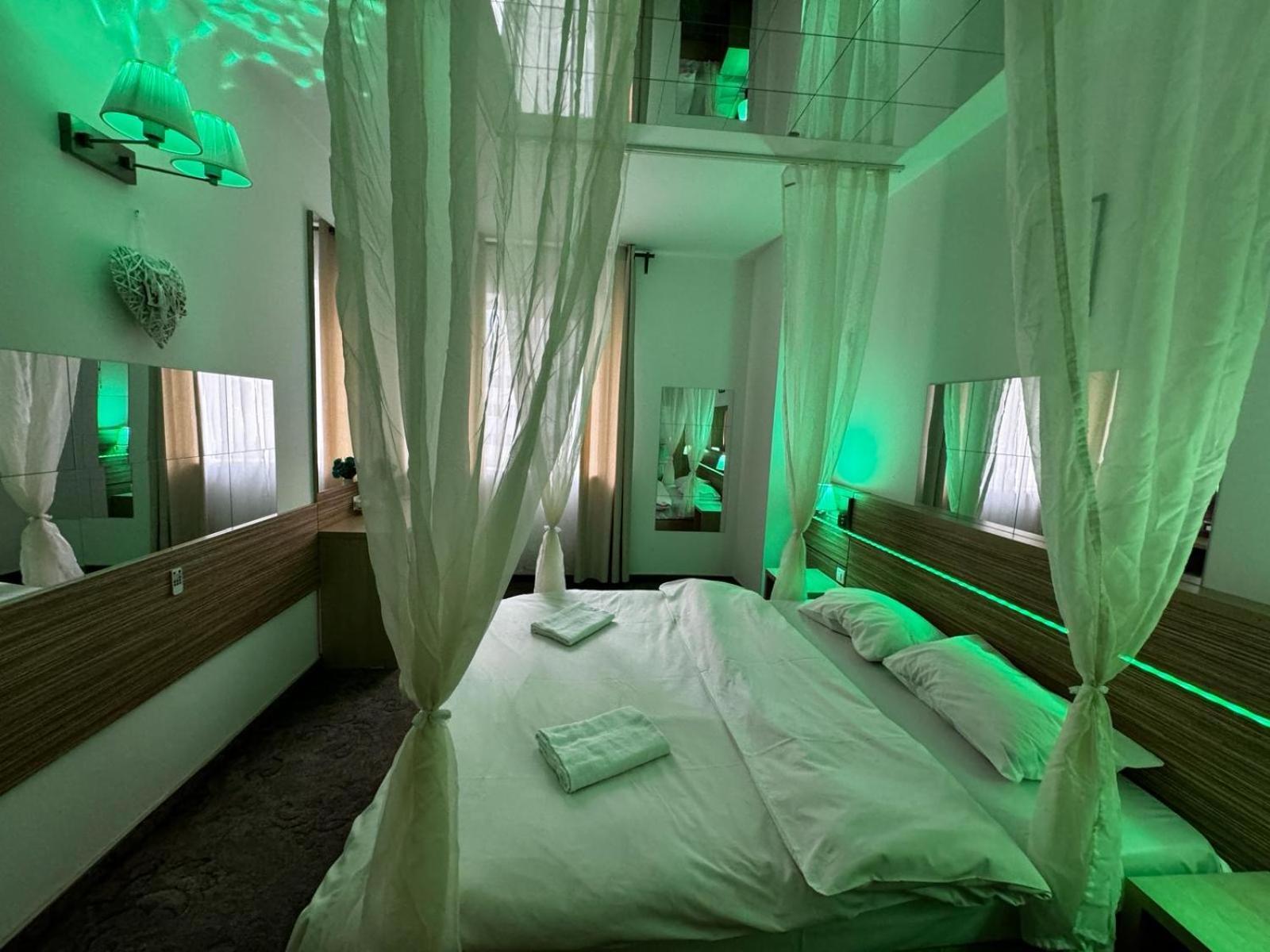 Romance Apartament Bucureşti