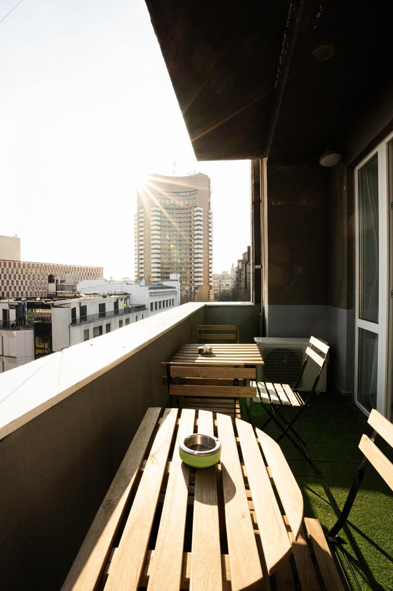 Ultracentral Dreamland 3 Bdrm * Bucharest