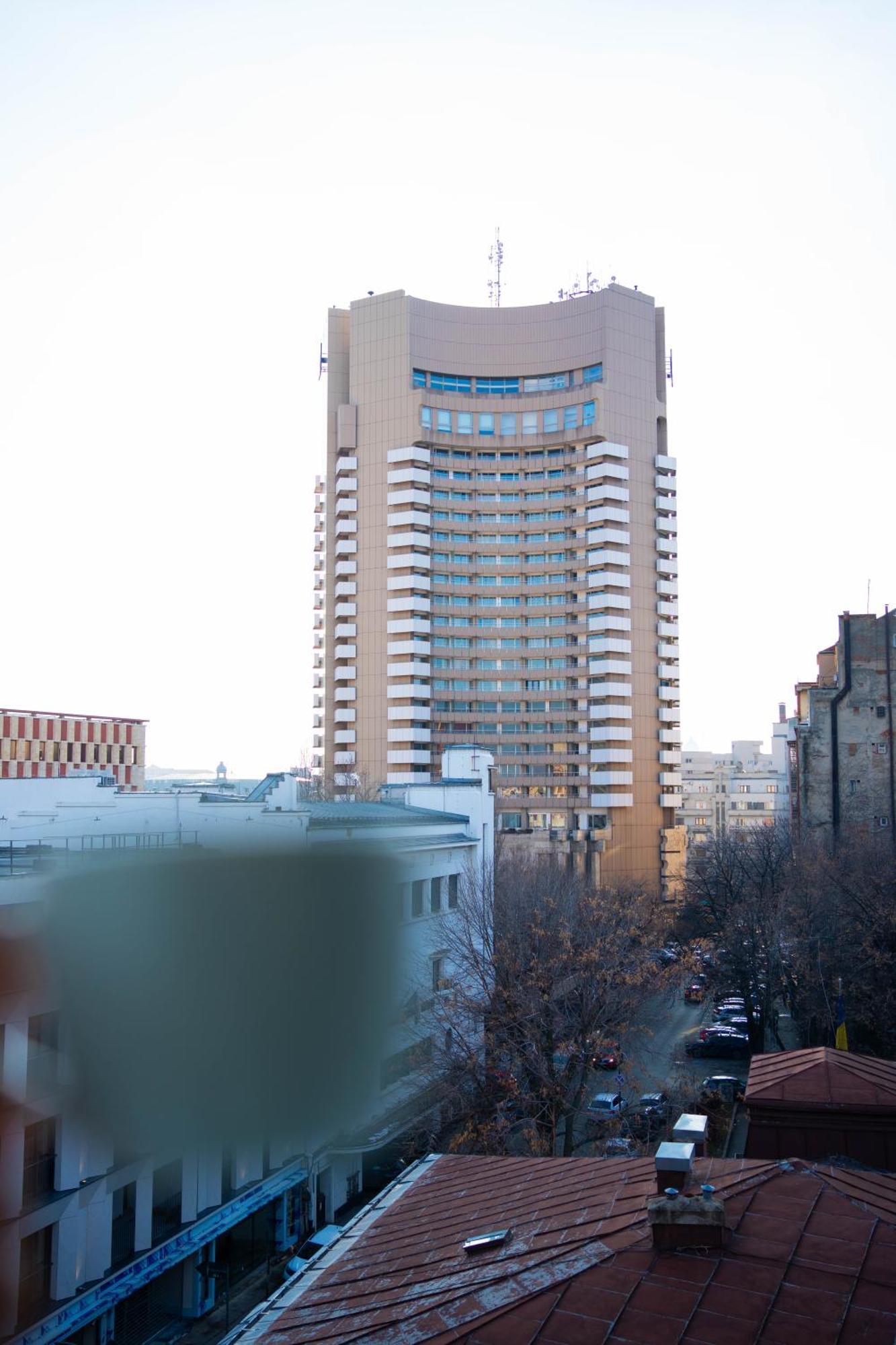 Ultracentral Dreamland 3 Bdrm Apartment *