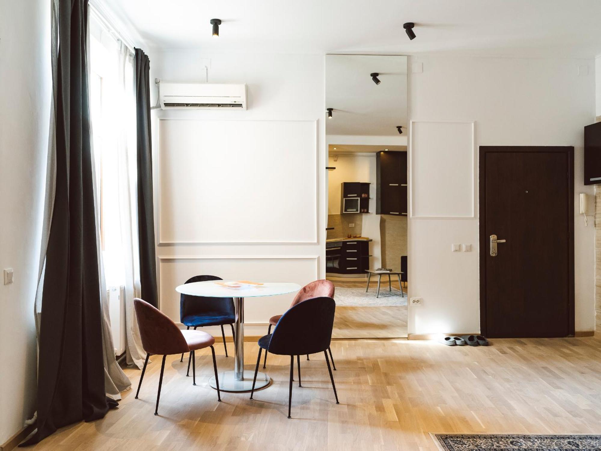 Apartment Gala Athenaeum - Amazing Architecture Bucharest