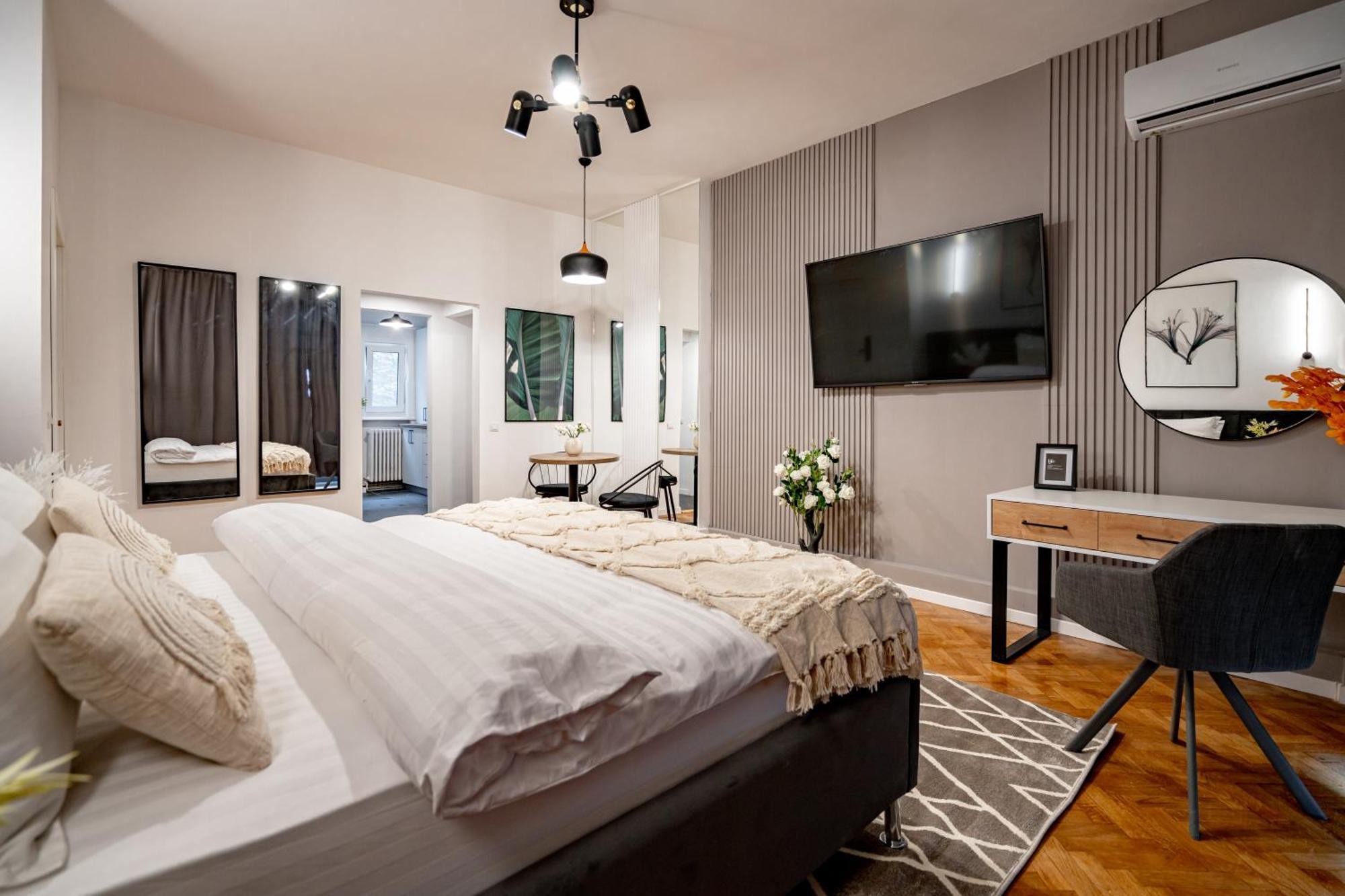 Piata Natiunilor Unite Studios: Where Style Meets Bucharest's Pulse Bucareste