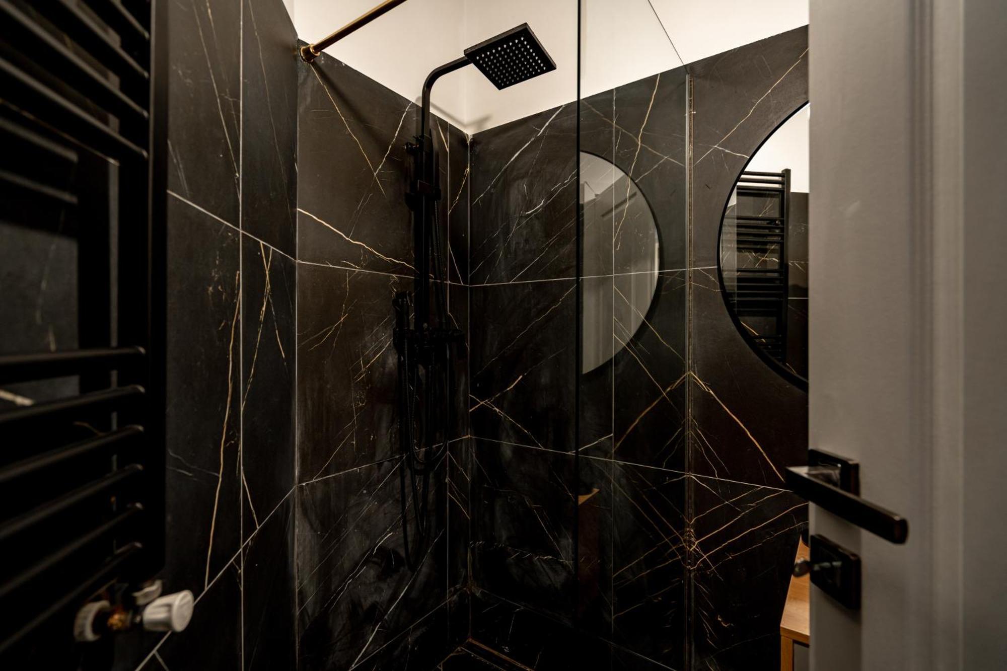 Piata Natiunilor Unite Studios: Where Style Meets Bucharest's Pulse Bucareste