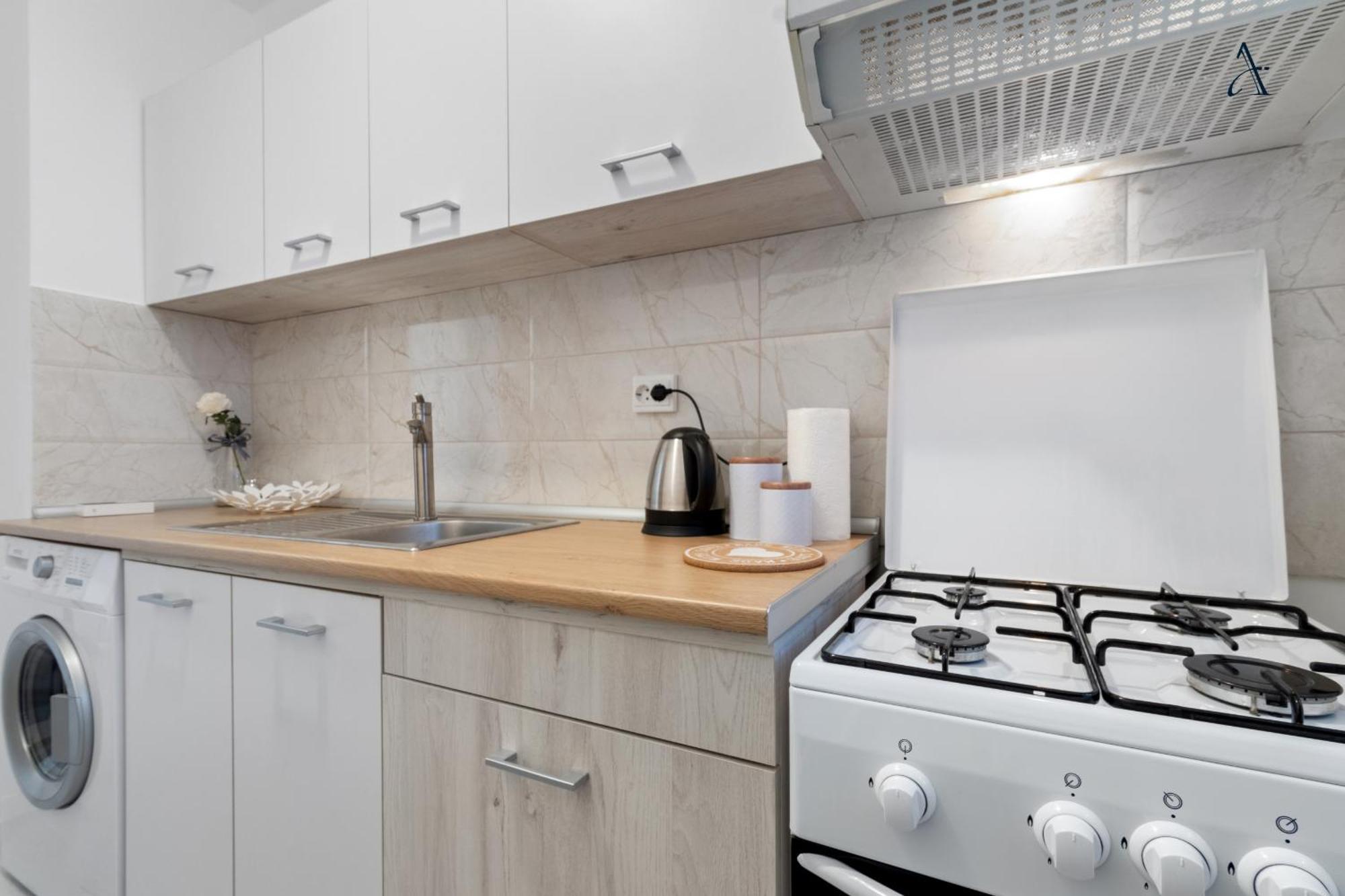 Rose Powder Studio Apartment Bucharest