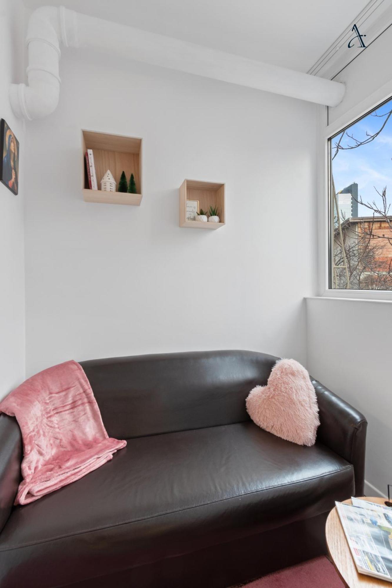 Apartment Rose Powder Studio