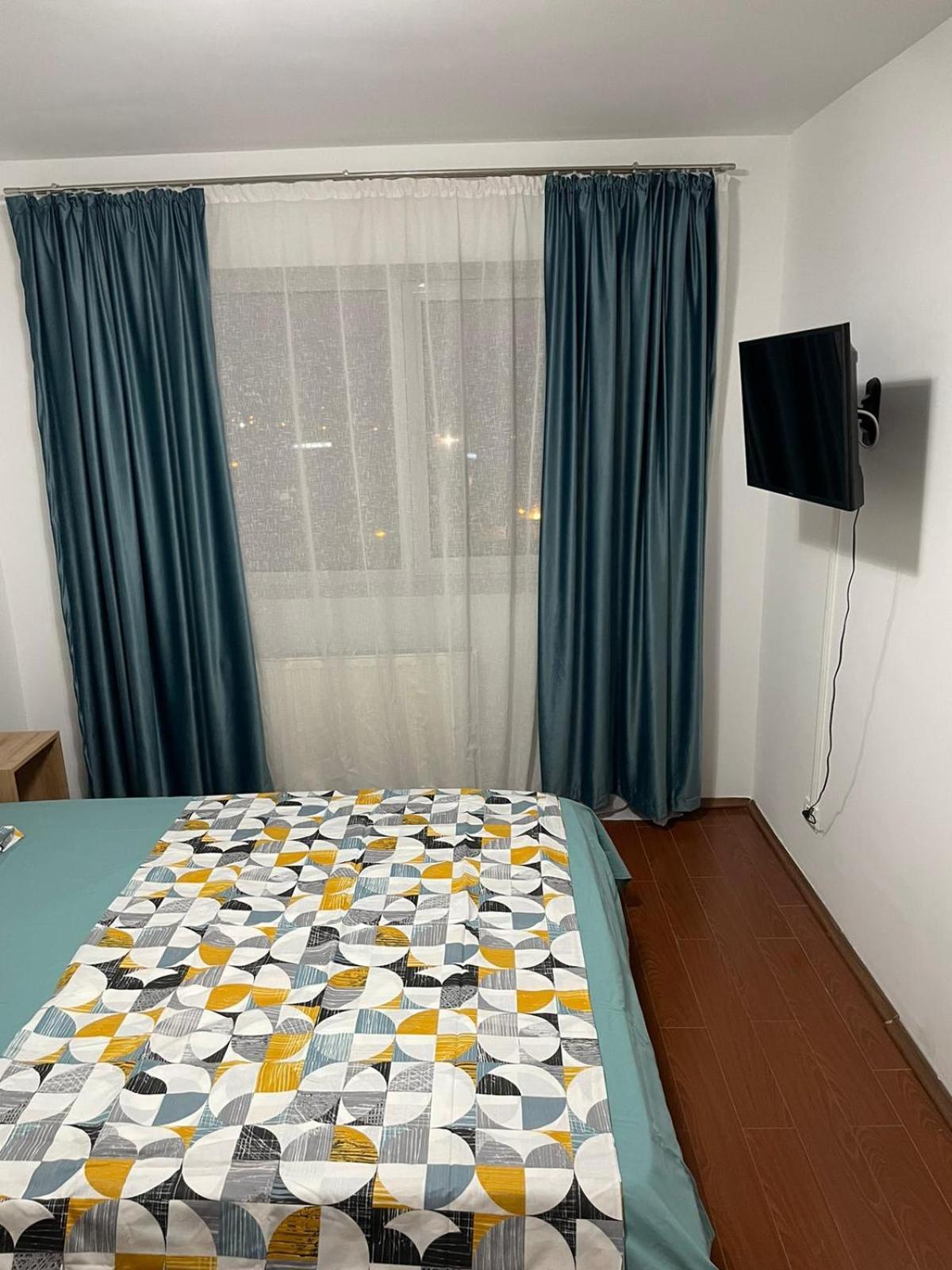 Apartment 3 Bedrooms *