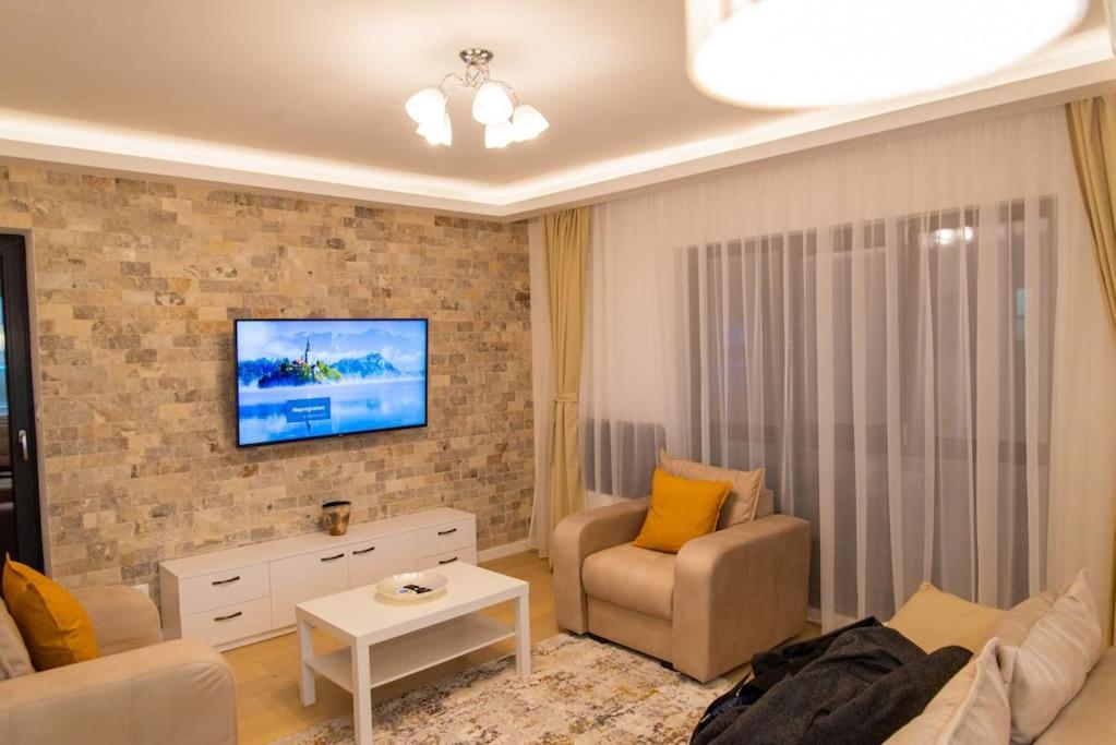 Plaza 2 Apartment Bucharest