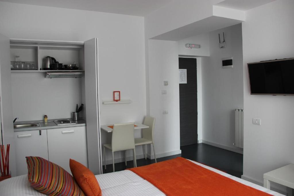Hotel de apartamente Living 3*