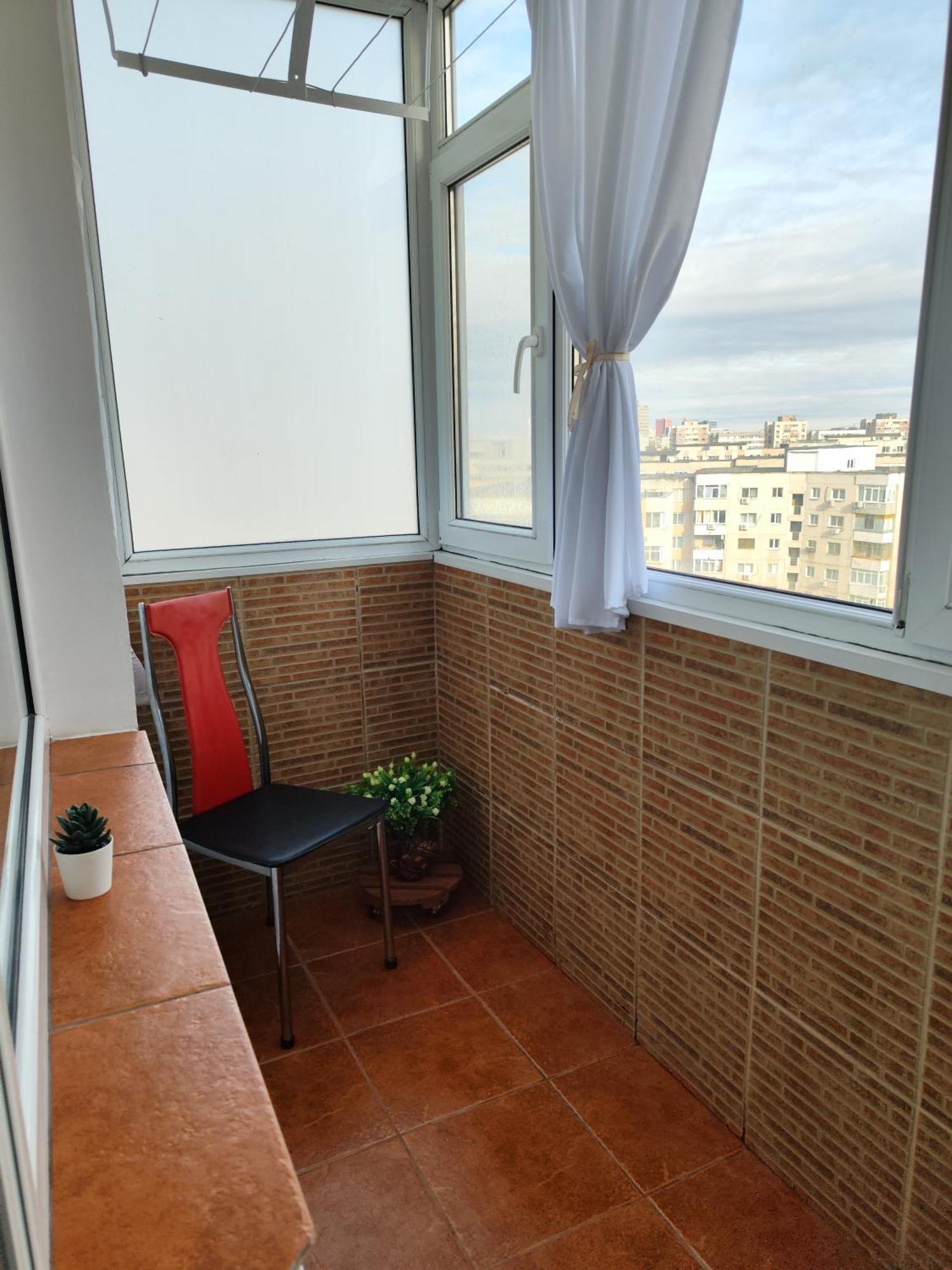 Platinum - Cu 3 Camere, 2 Dormitoare, 2 Bai, Bucatarie Complet Utilata, 2 Balcoane Bucareste