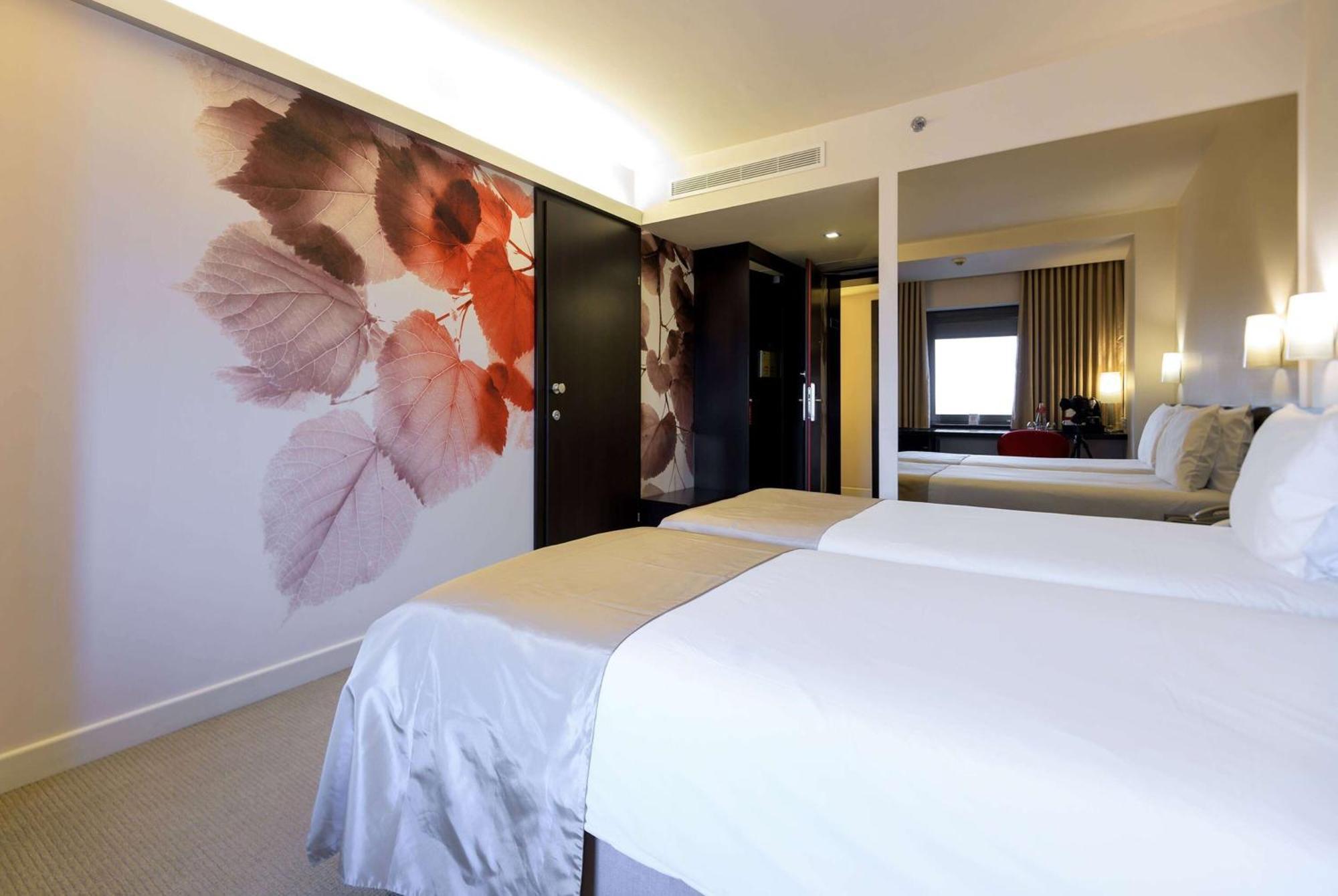 Hotel Ramada Plaza By Wyndham Convention Center Bucharest