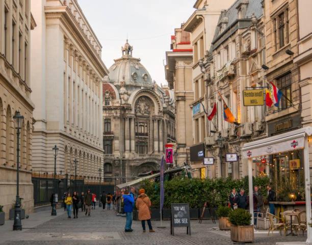 Heart Of Old Town Apartment Bucharest