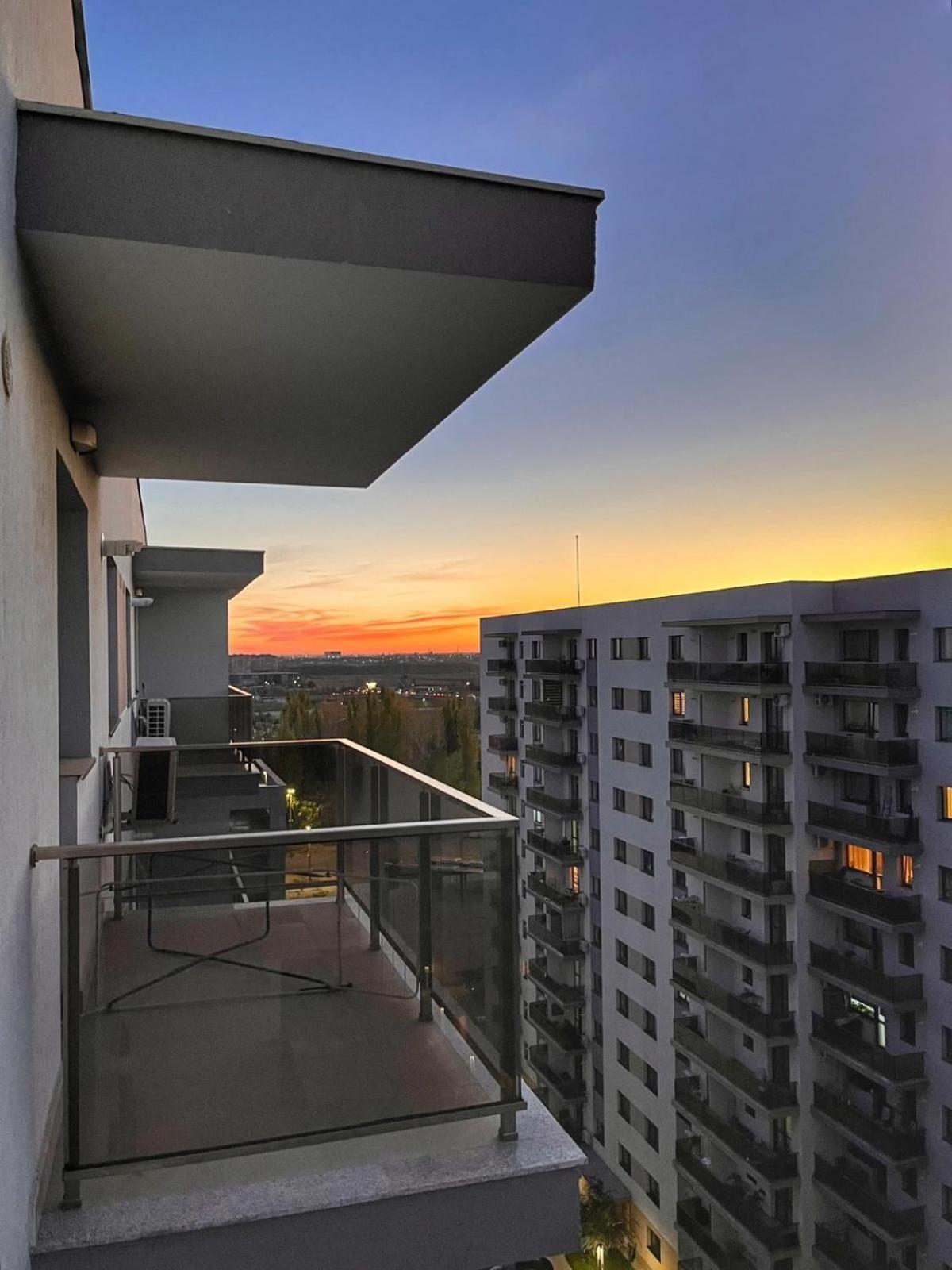 Apartment Premium Hils Pallady Bucharest