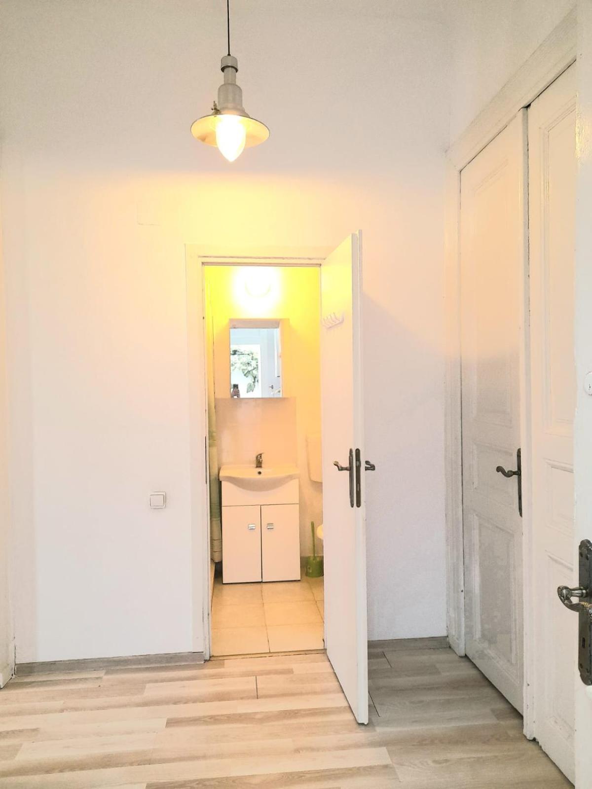 Apartament Casa Liveni Bucureşti