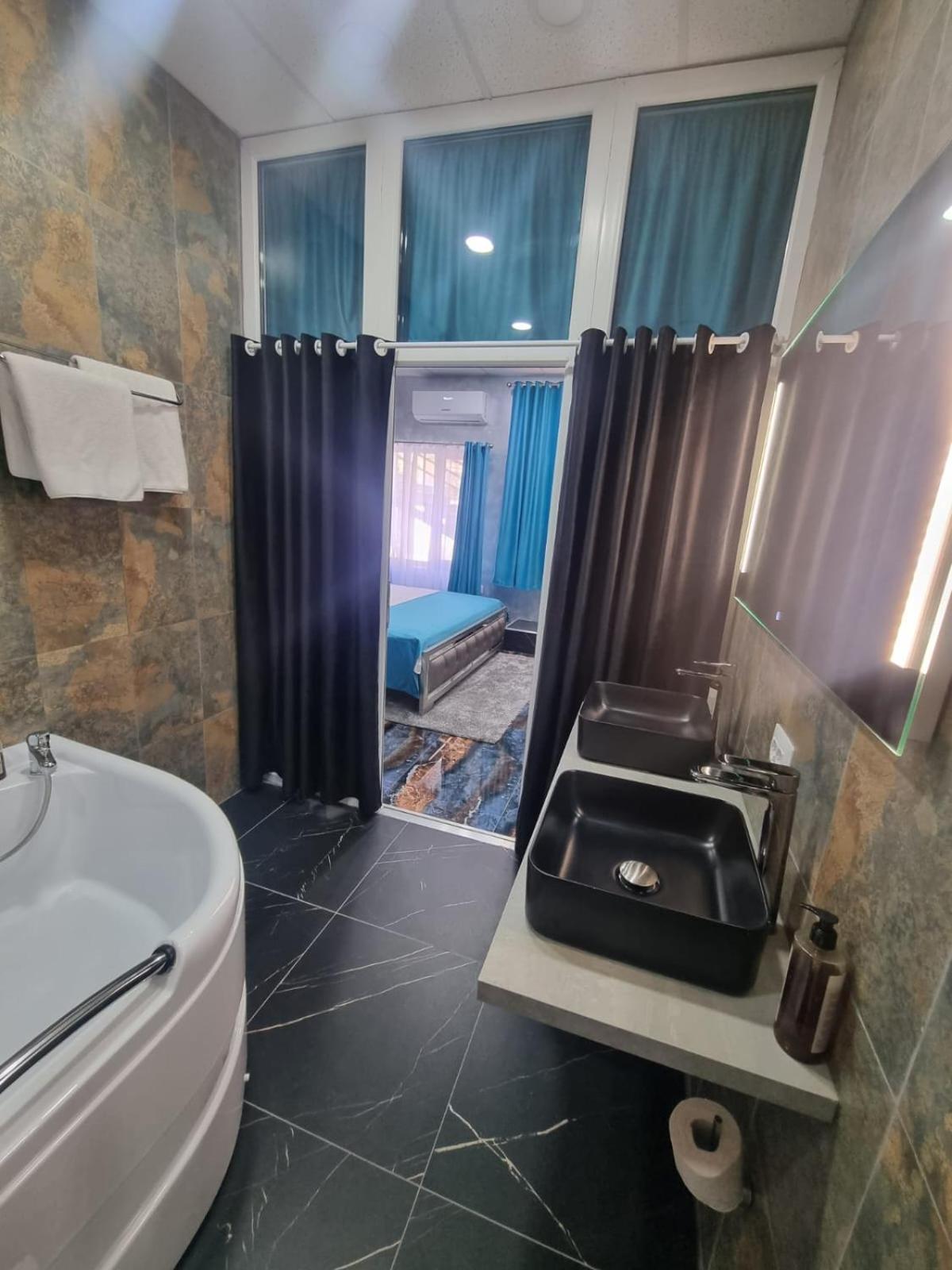 Poet Palace 4* Bucharest