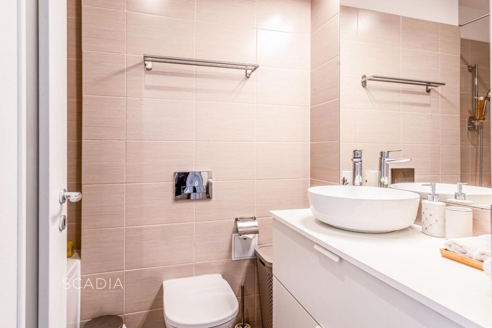 Elegant Si Confortabil Apartment *