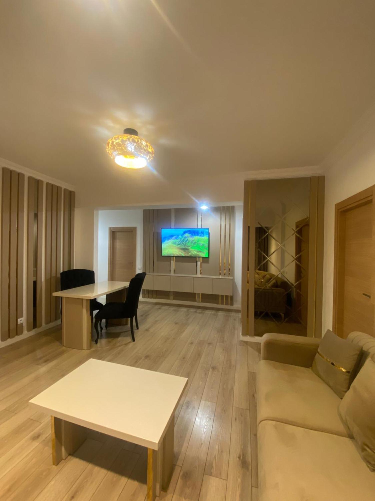 Elegant - Titan Park Apartment