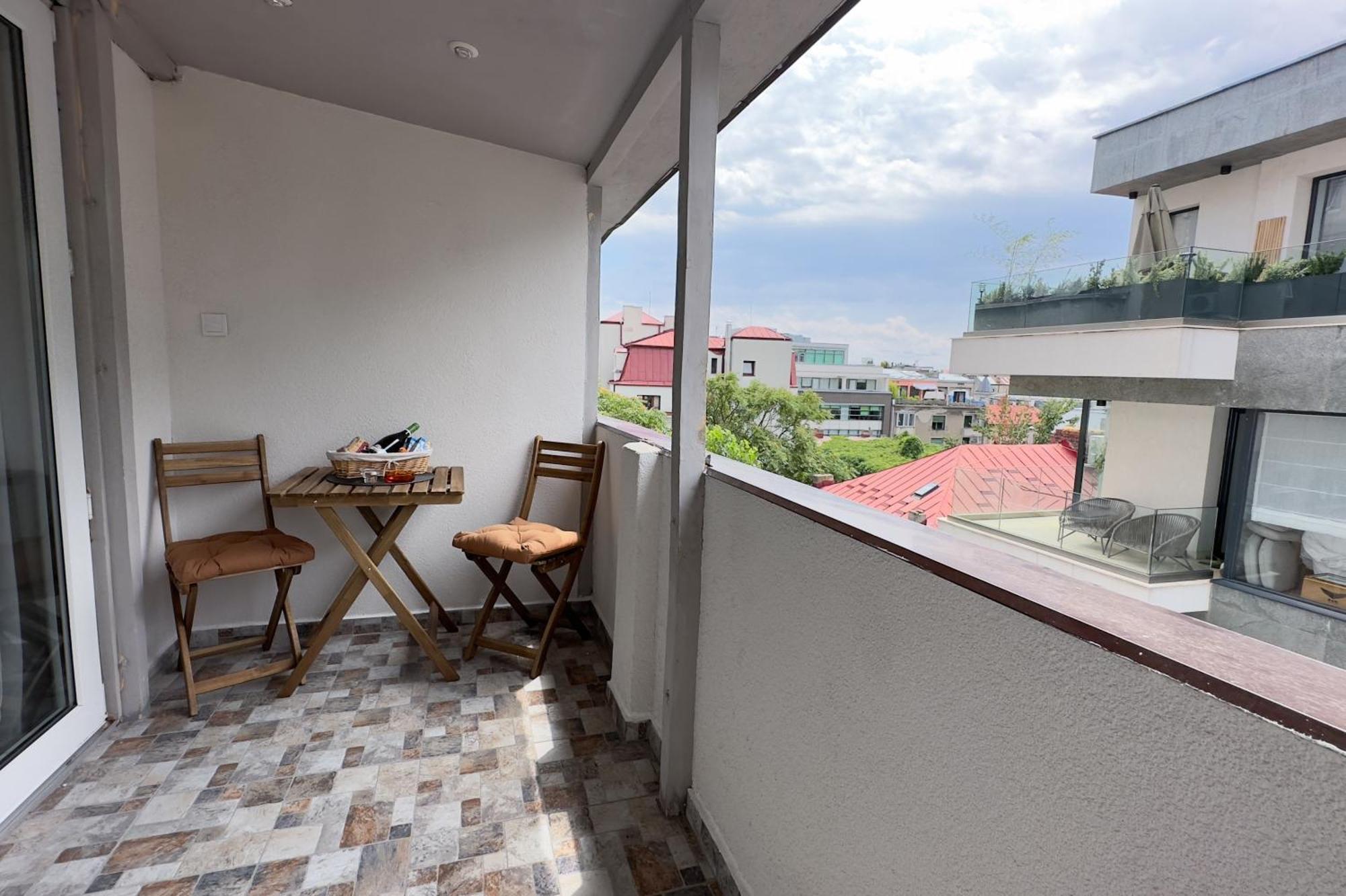 Apartment Victoriei - The Historical Part