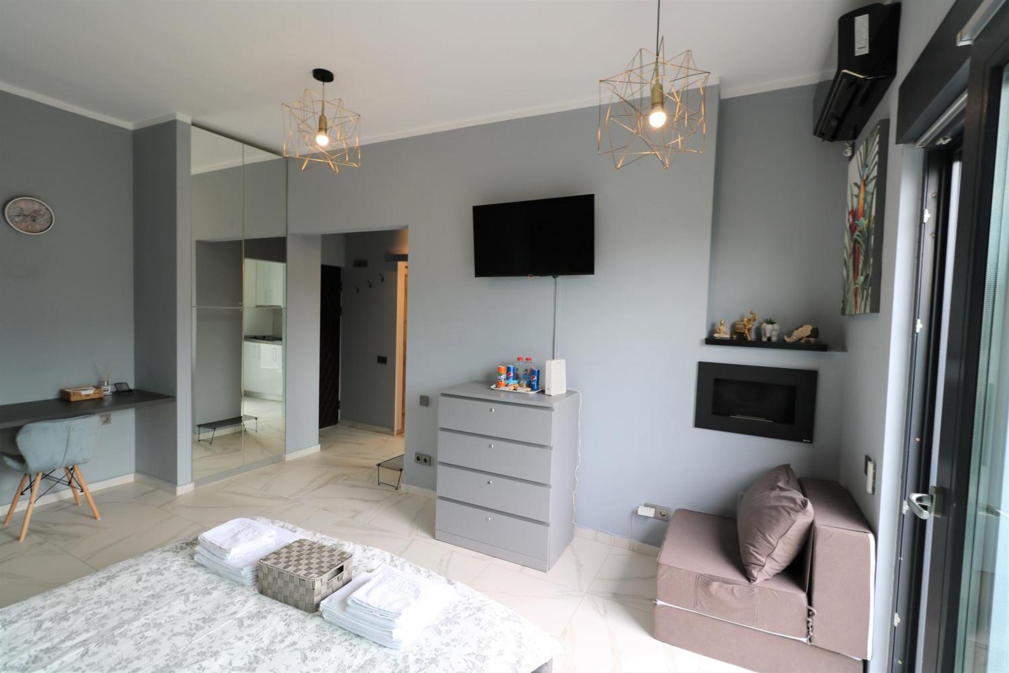 Deluxe Skyline Retreat - Old Town Bucharest