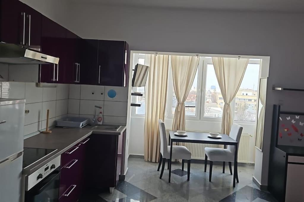 In The Heart Of Apartament