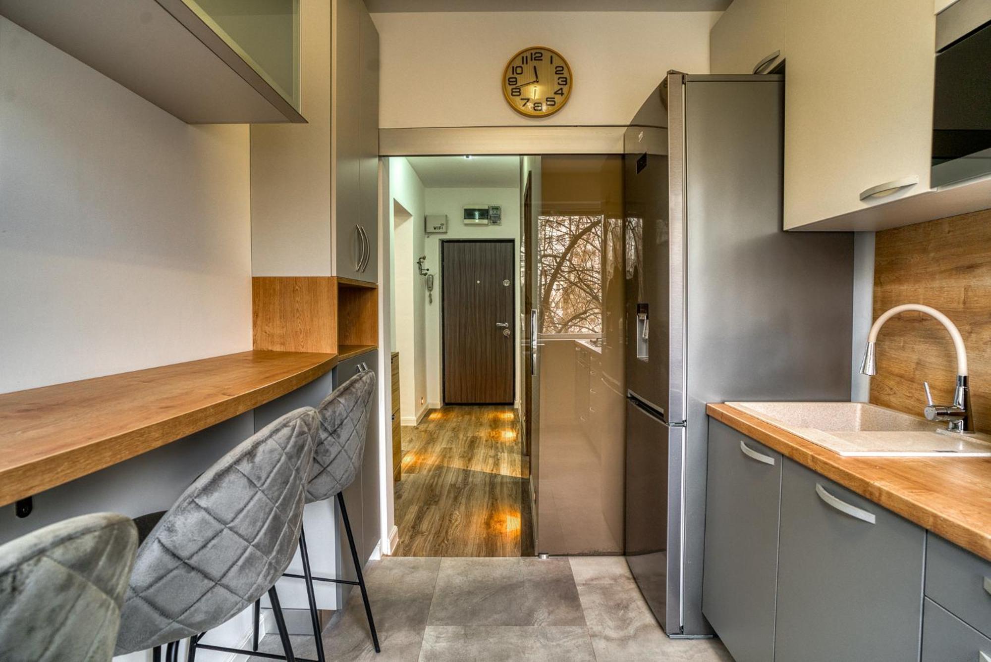 Chic Retreat: Newly Renovated 1br Apartament *
