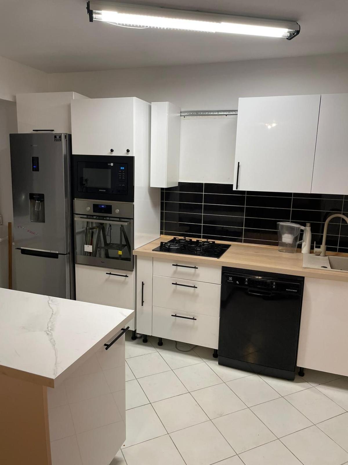 3 Bedrooms Bucharest