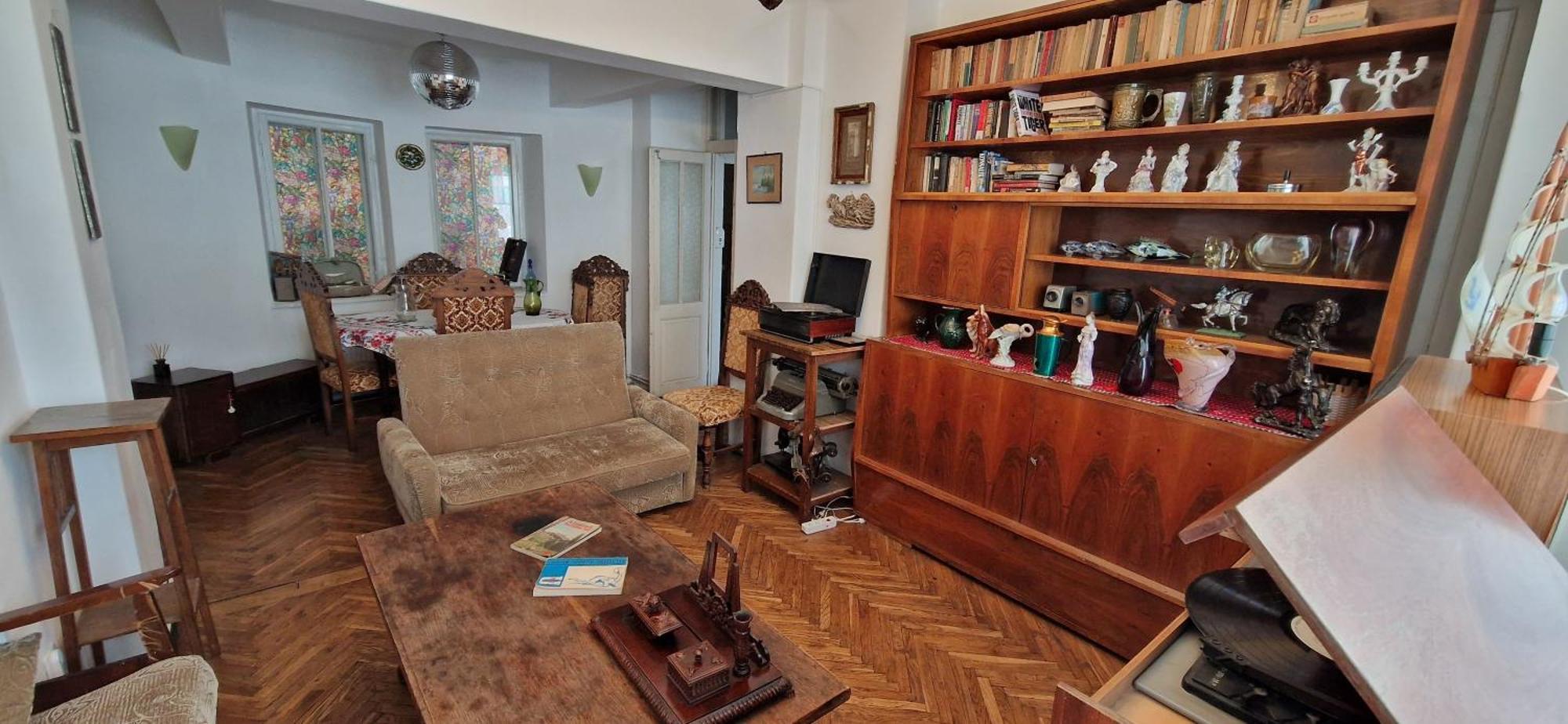 Domum - The Comunist Apartamento Bucareste