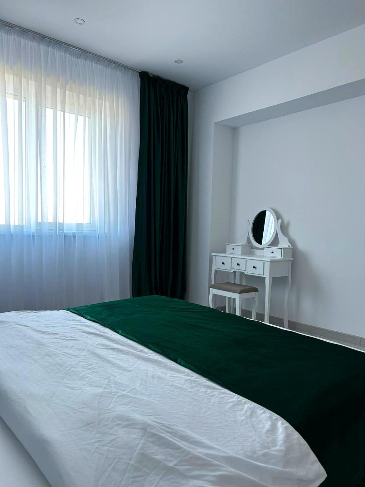 Yamaluxe - Modern & Spacious With Beautifull View Bucharest