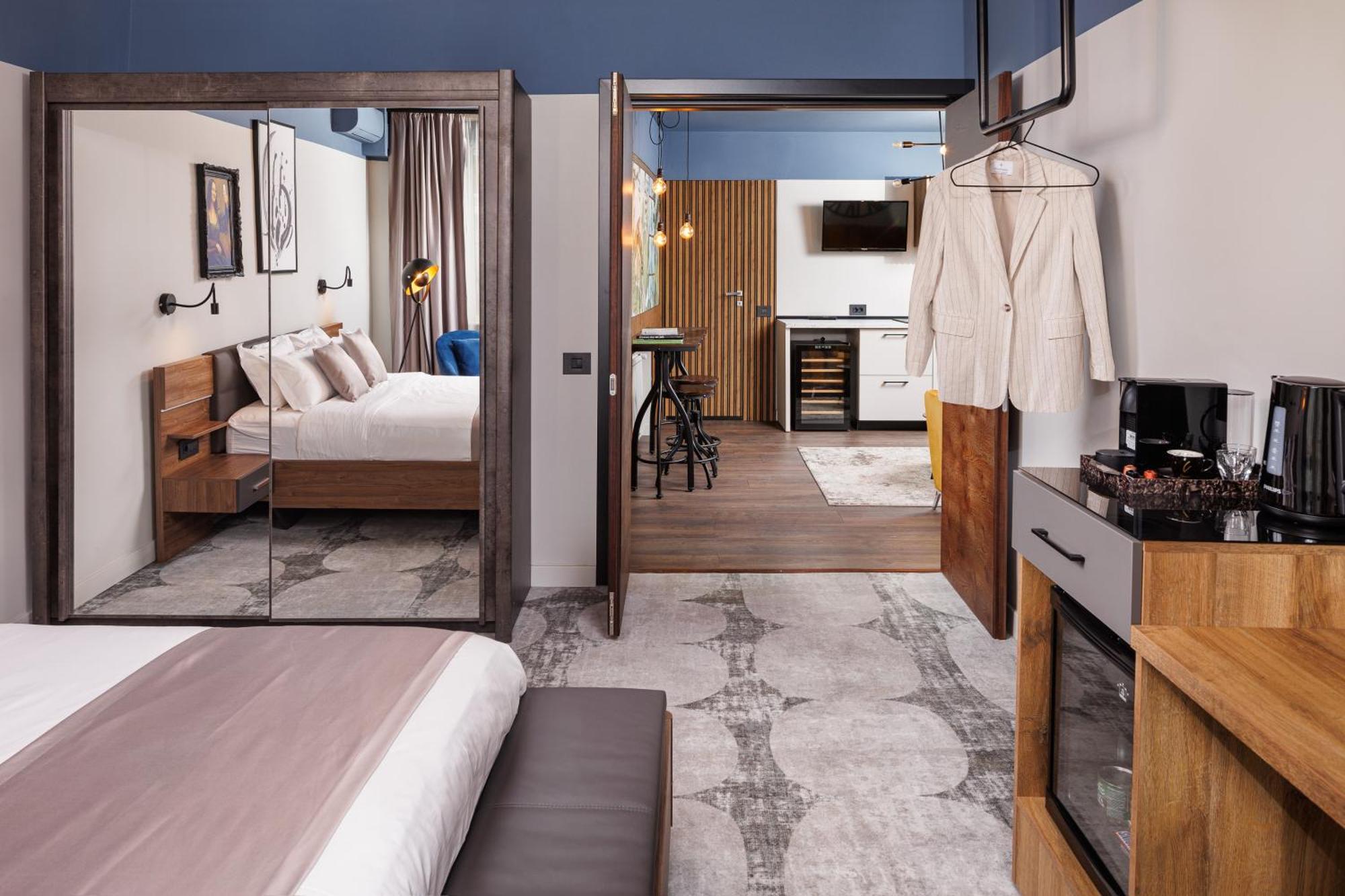 Comfort Hotel 4*