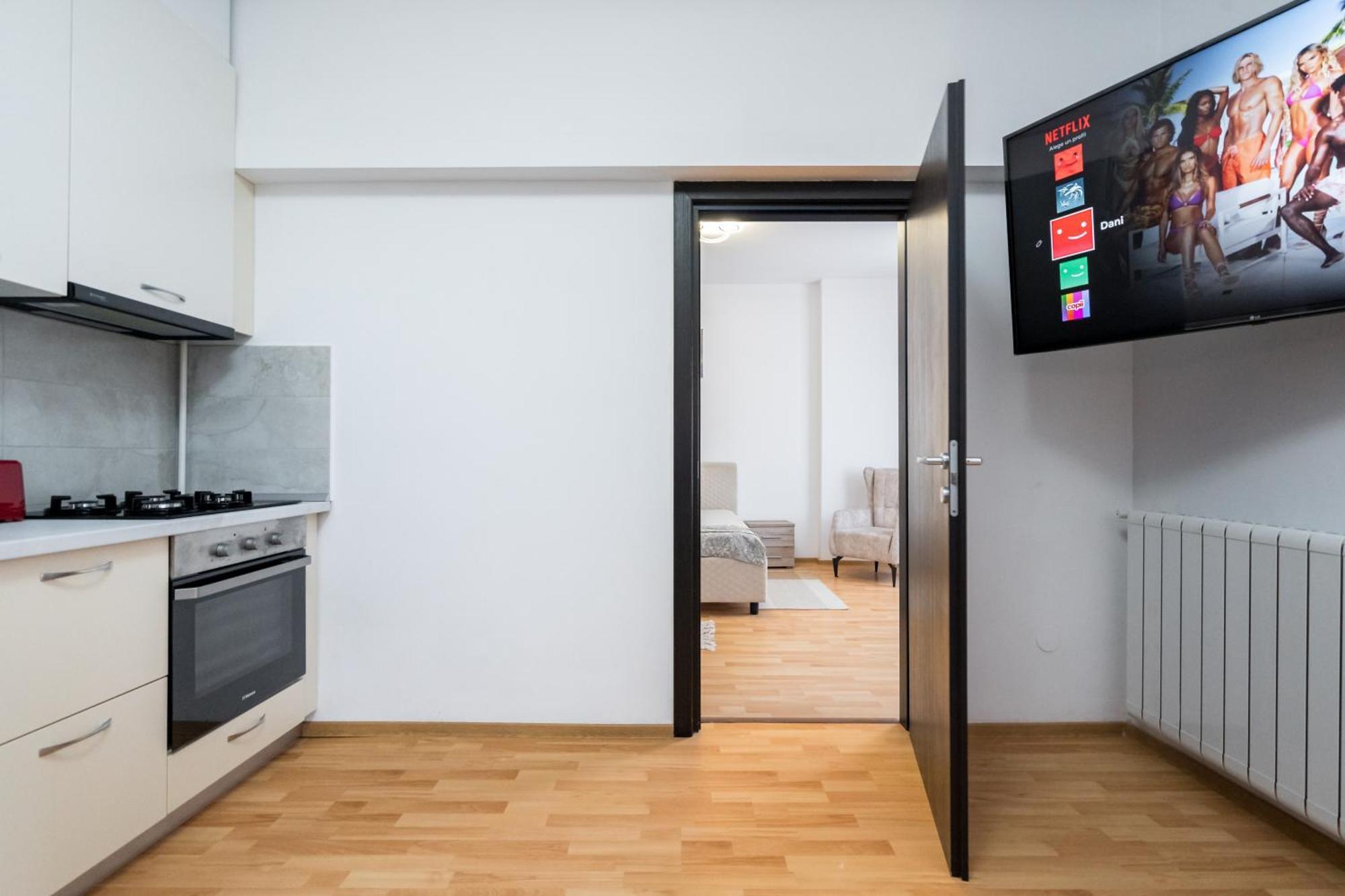 Steps2 Old Town & Metro - Heart Of History Apartment Bucharest