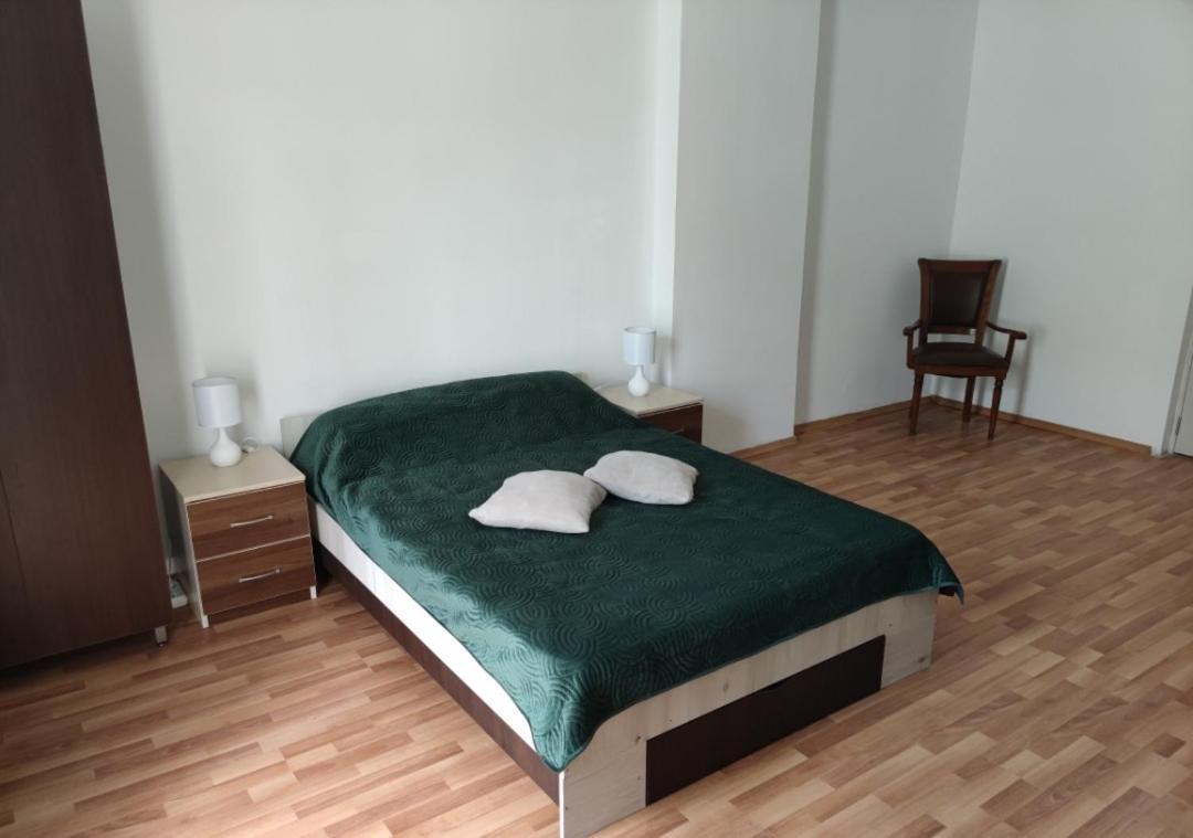 Christie's 3 To Apartamento Bucareste